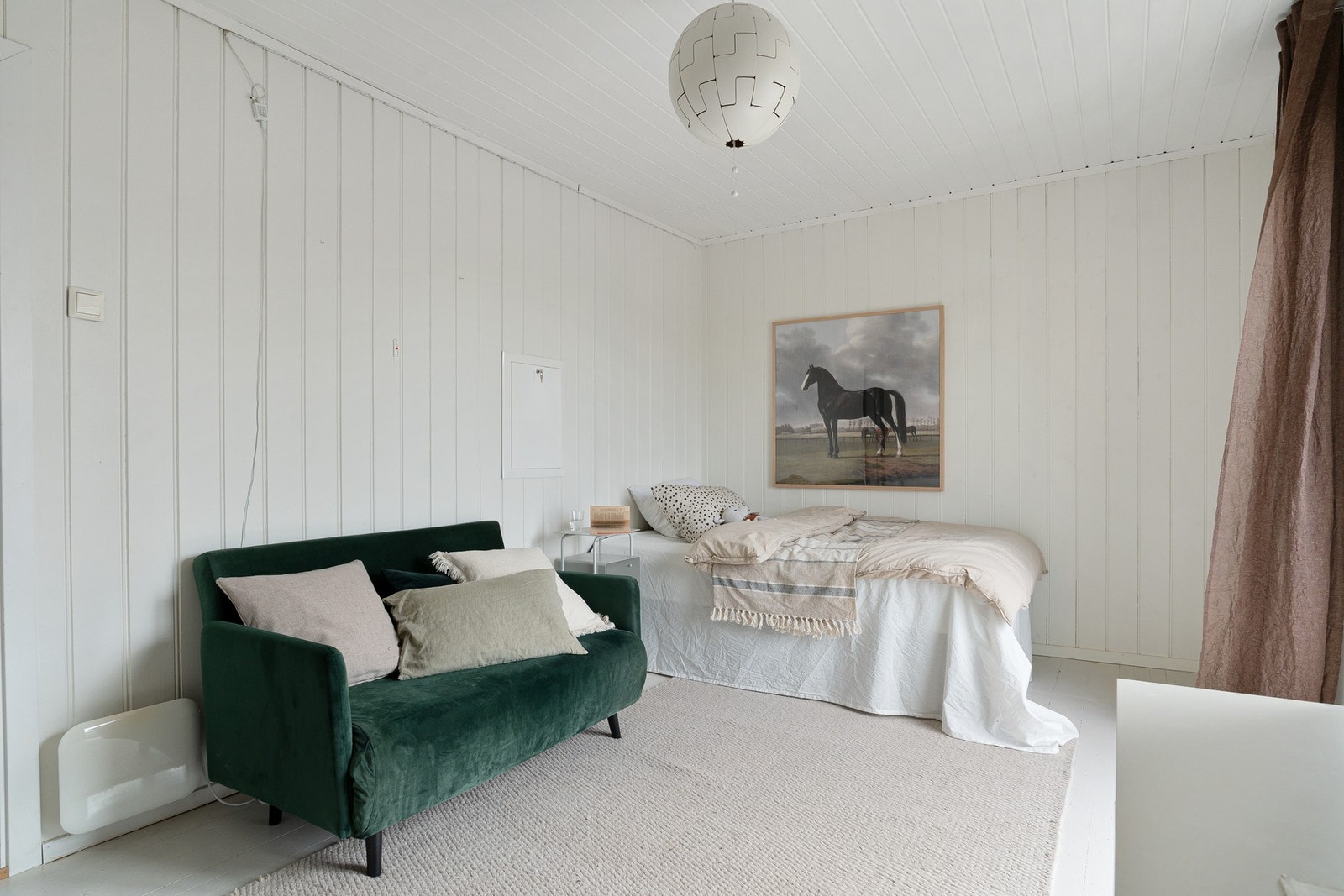 Soverm seks - ypperlig for storfamilien eller hvis man ønsker å etablere seg i trivelige omgivelser med mye plass og sjarm. Galleribilde
