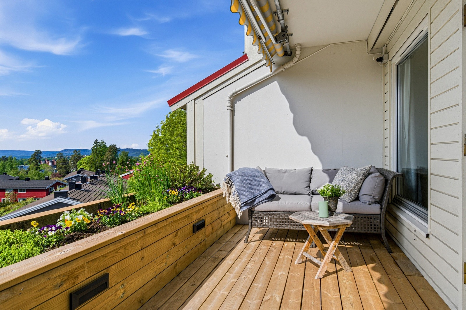 God plass til sofa, stoler og bord Galleribilde