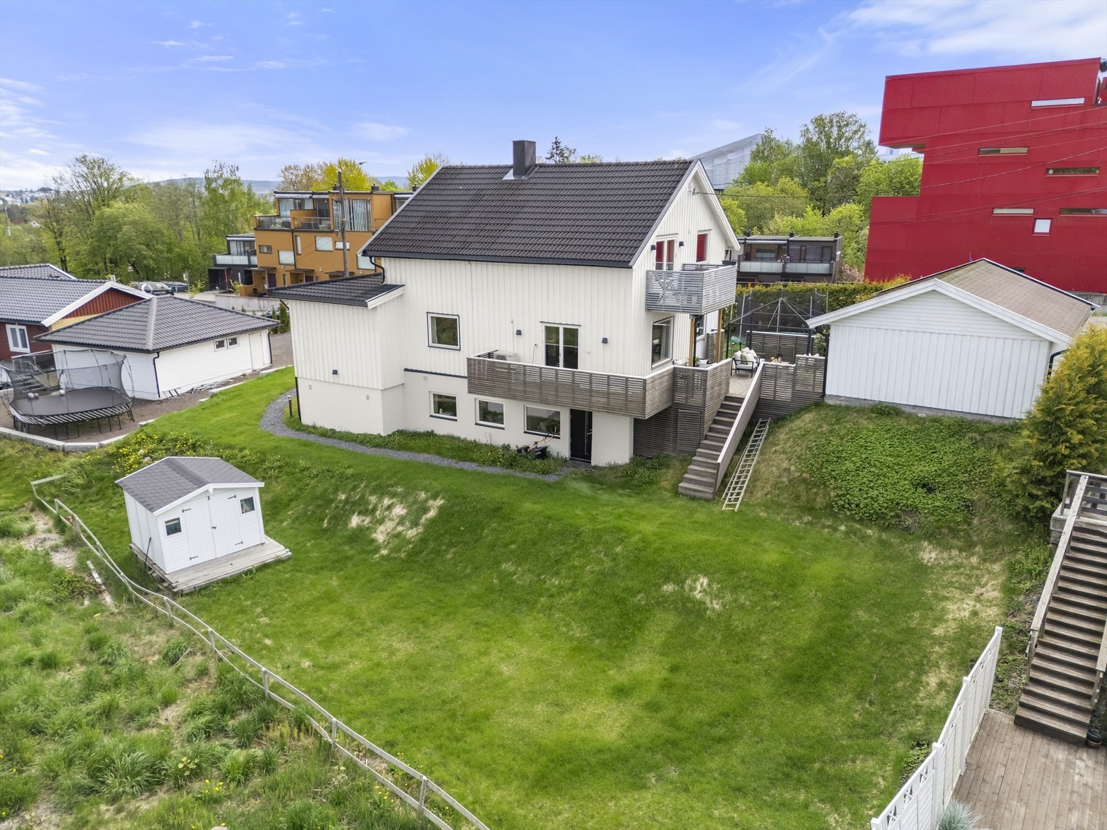 Velkommen til Sagdalsveien 41! Foto: Mads P. Karlsen Galleribilde