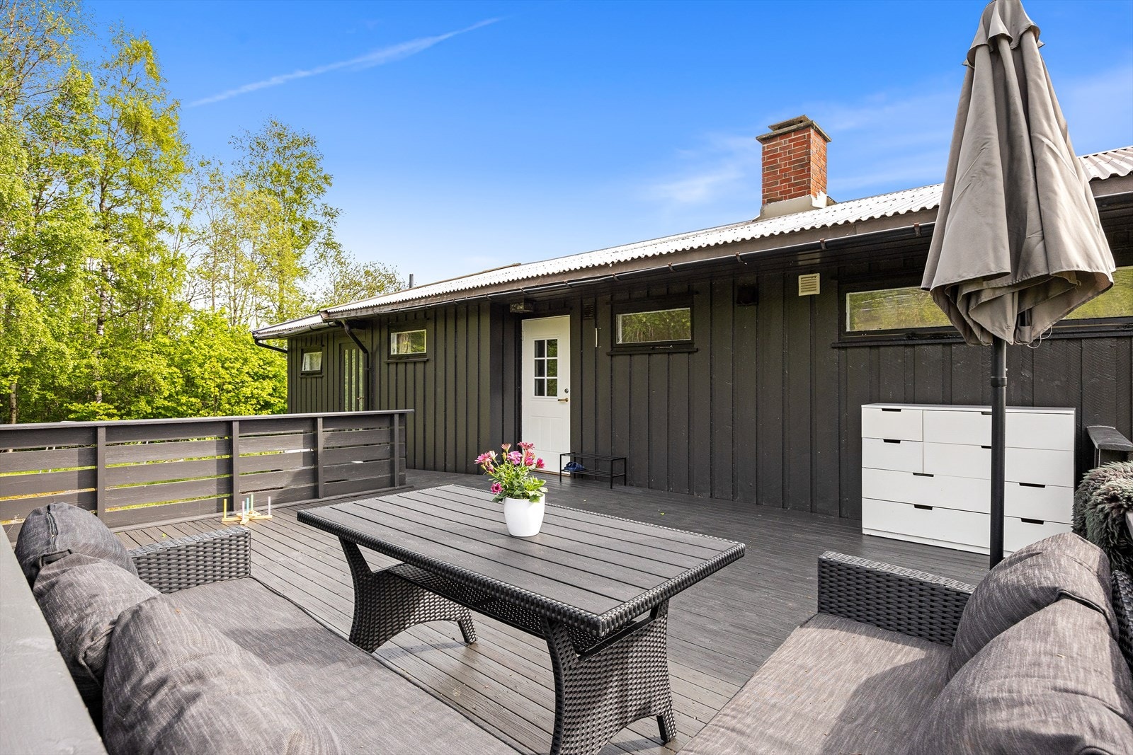 Her kan sommermånedene nytes. Galleribilde