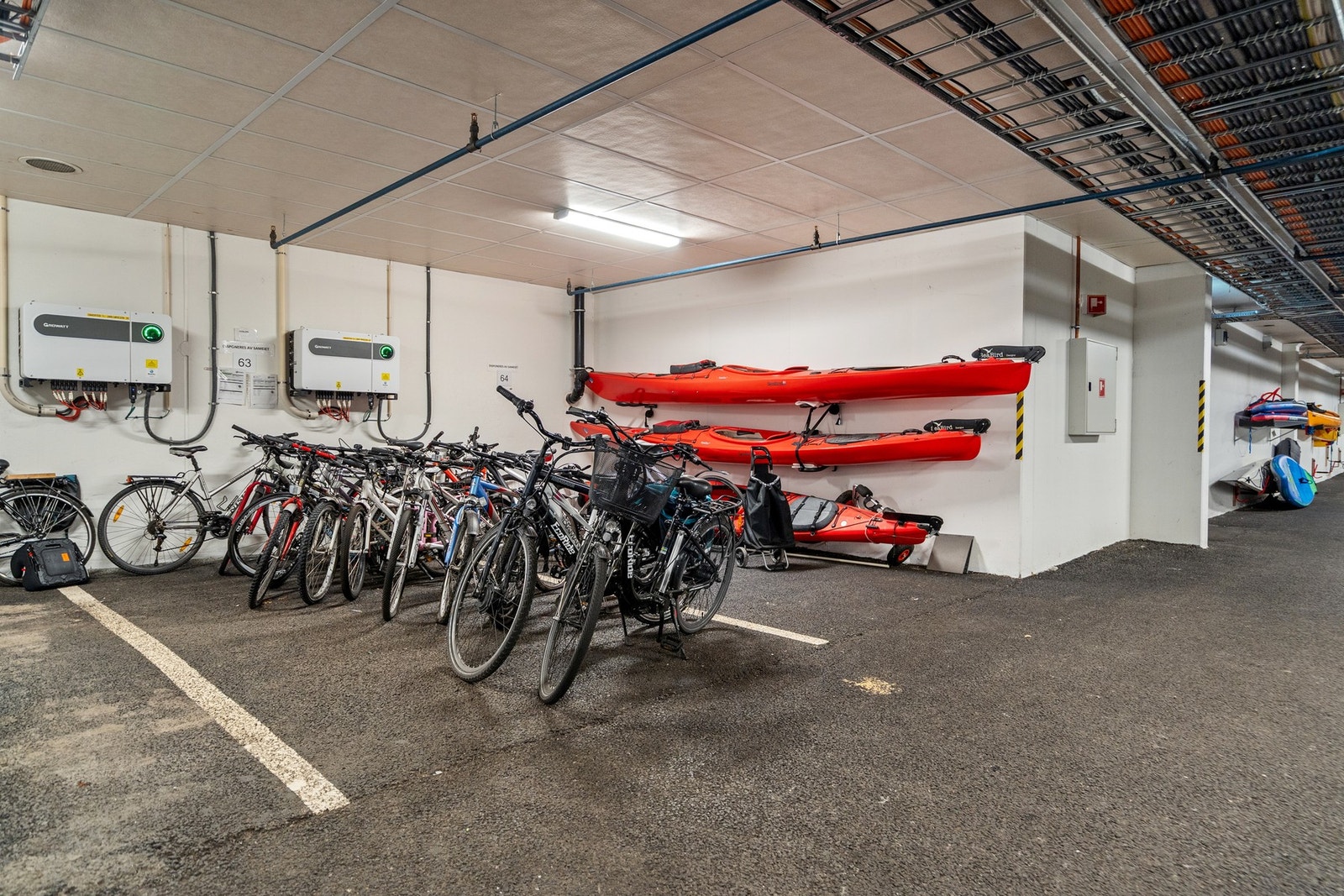 Felles sykkelparkering Galleribilde