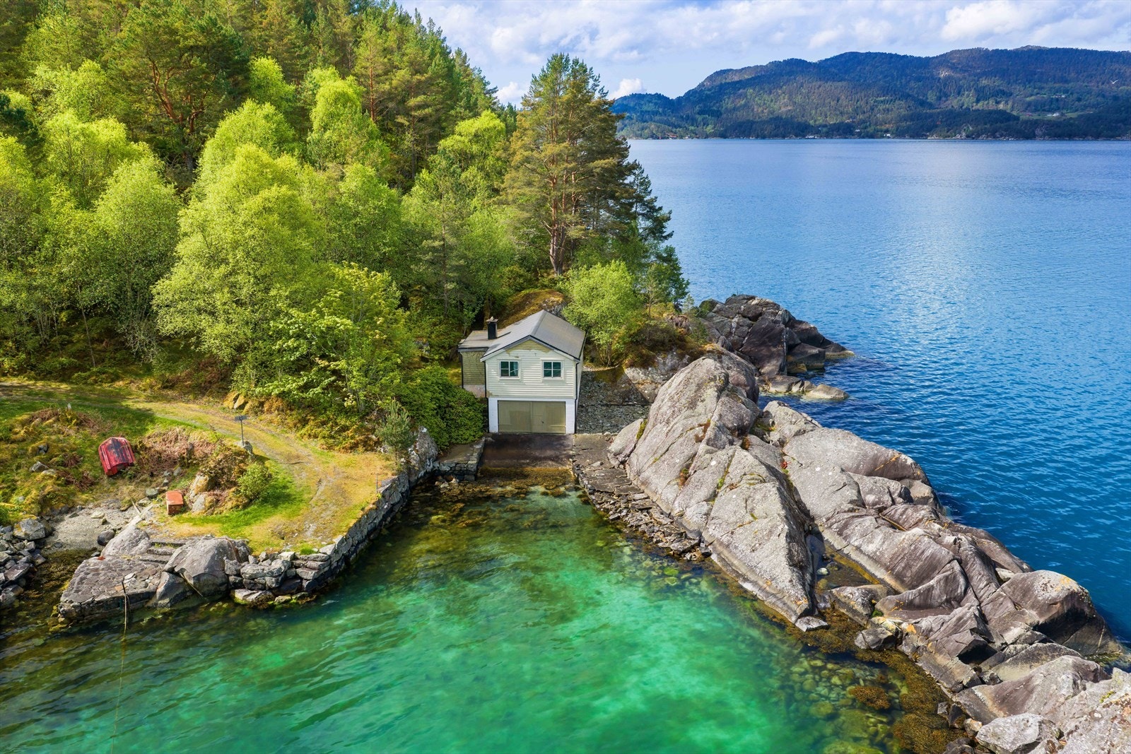 nøst i kjeller på hytta. Galleribilde