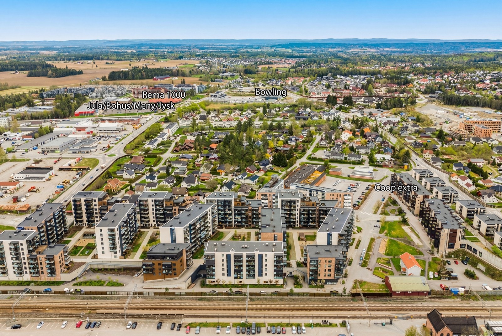 Oversikt over Saga Park og Jessheim sentrum. Jessheim Storsenter er kun 8 minutter unna til fots. Galleribilde