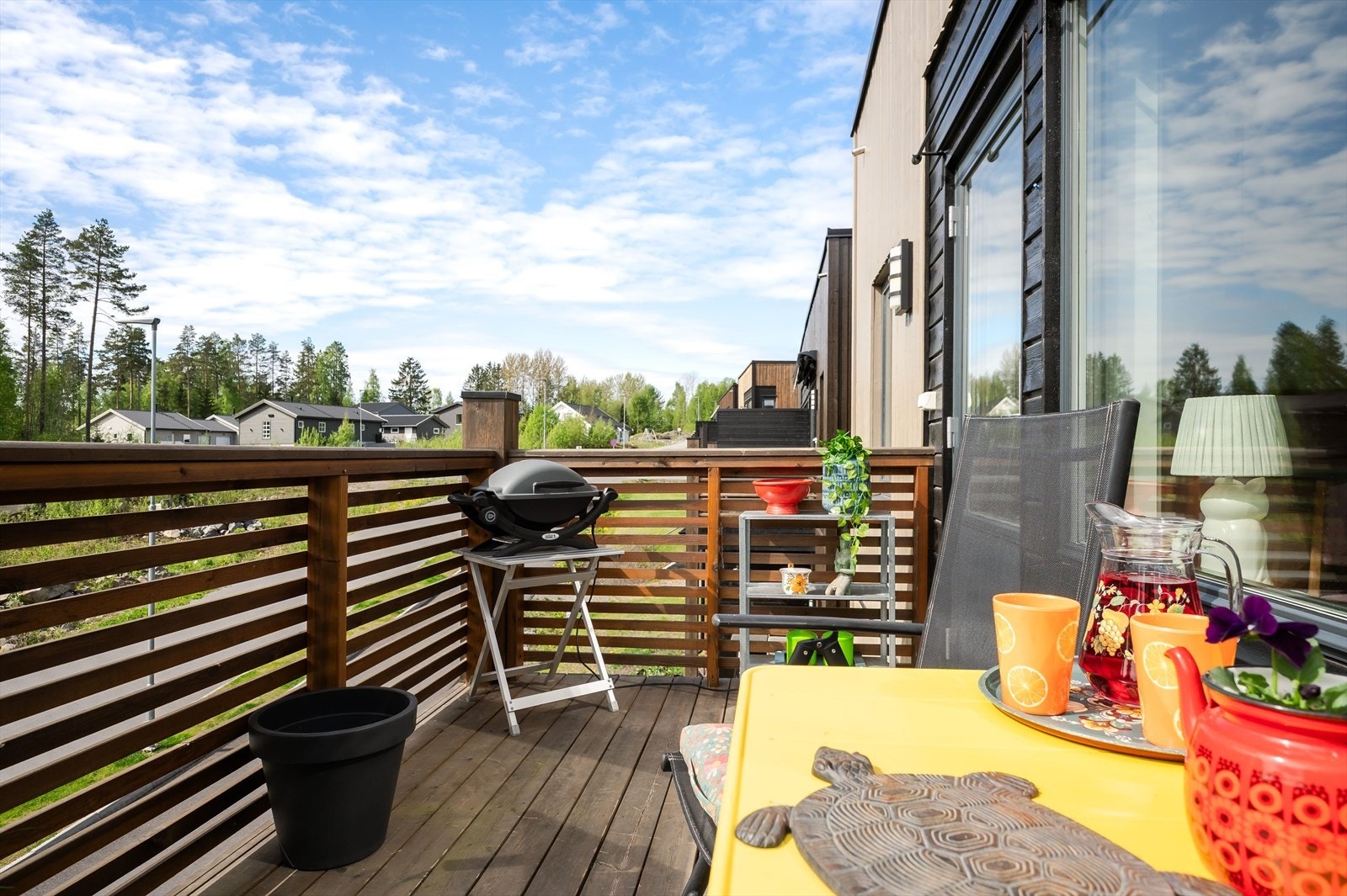 Balkong med fine solforhold. Galleribilde