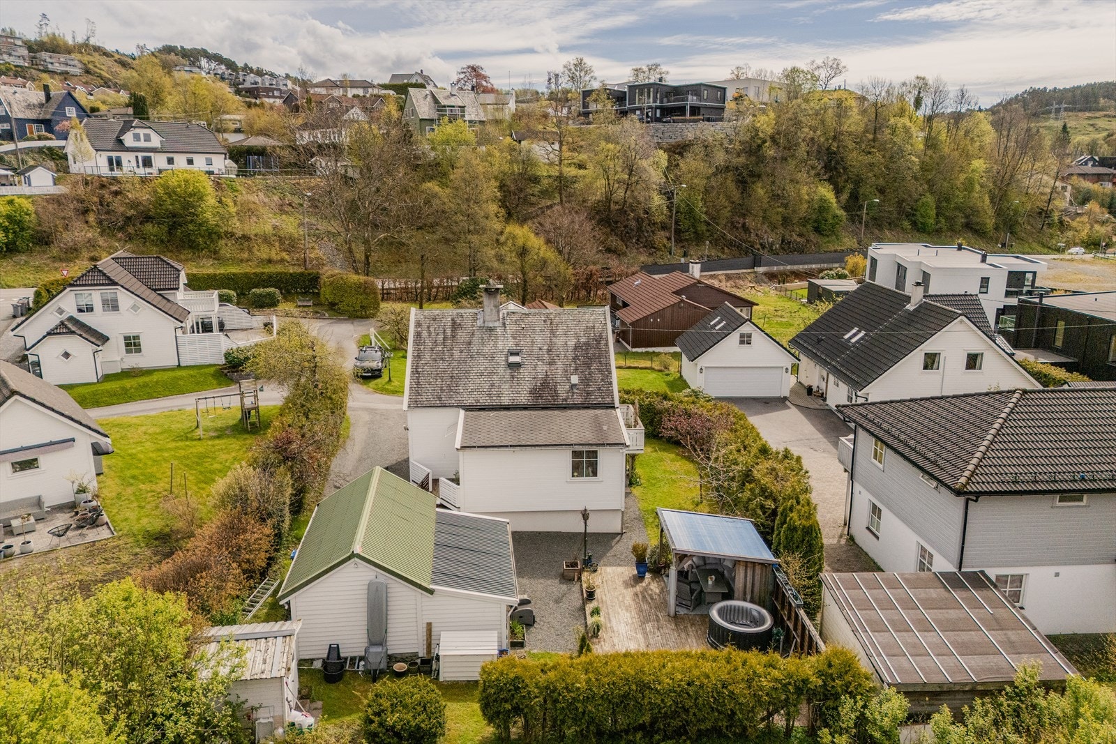 - Flotte og grønne omgivelser i et populært boligområde - Galleribilde