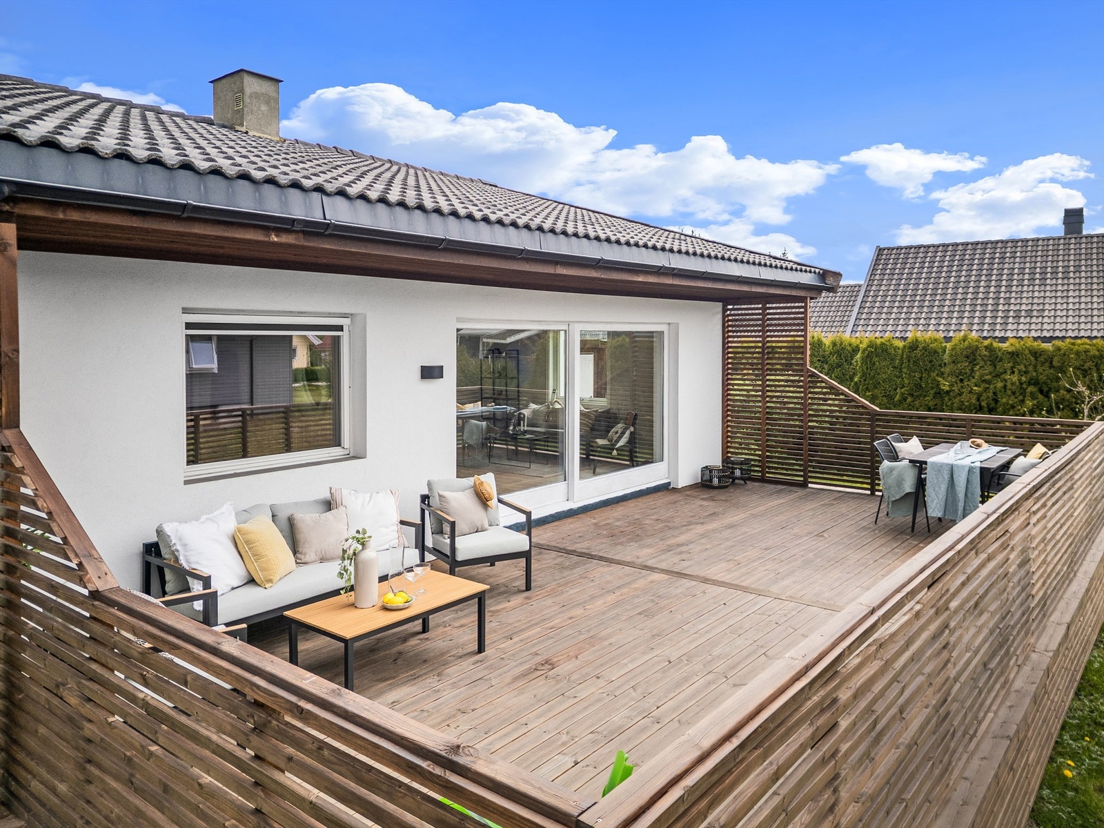 Terrasse ble bygget ny i 2024 Galleribilde
