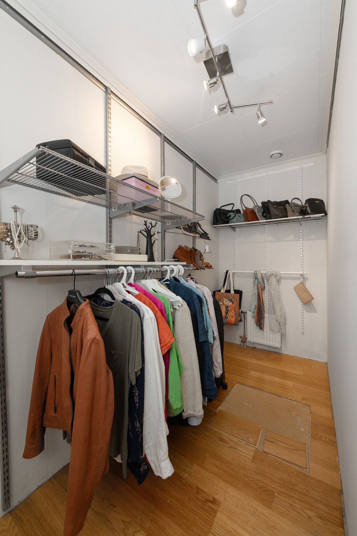 "Walk-in rom". Galleribilde