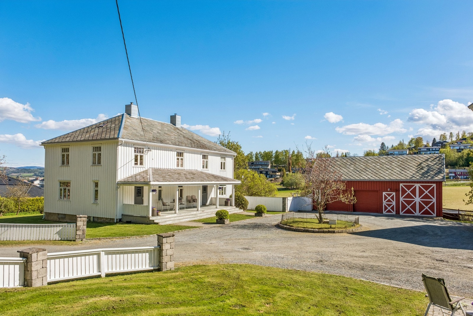 Gårdstun Galleribilde