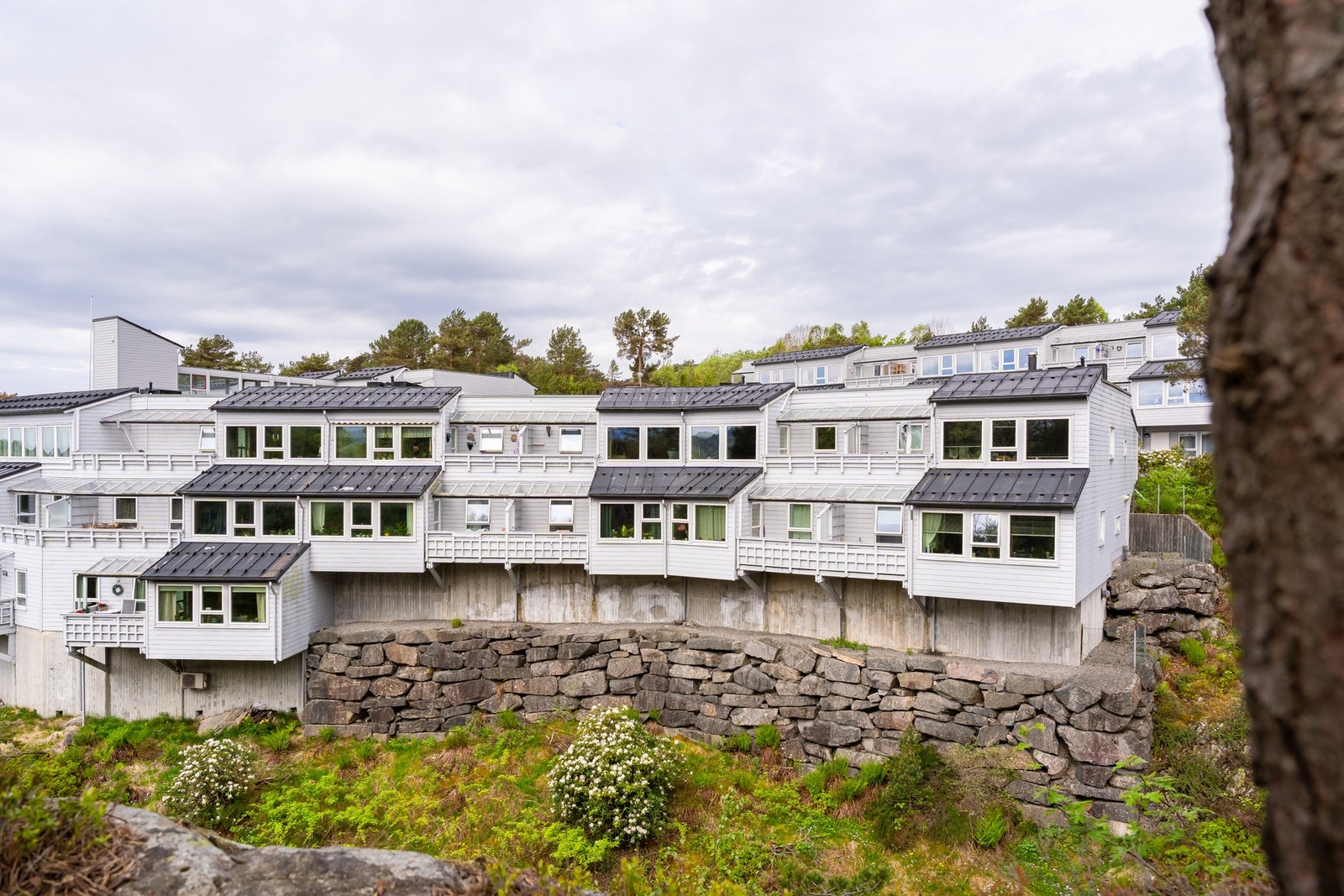 Leiligheten ligger fint til i et 55+ borettslag. Galleribilde