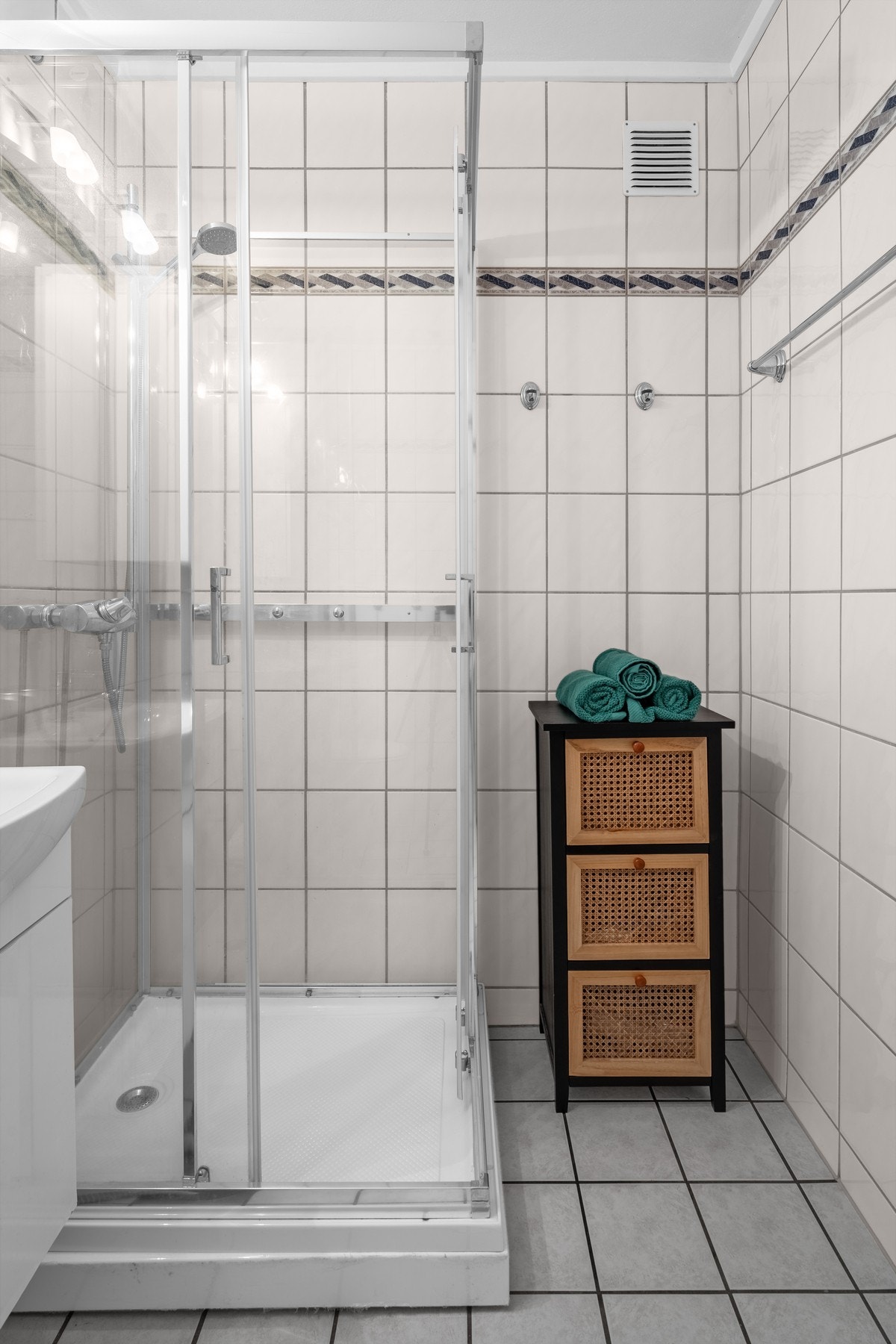 I 2024 ble det satt inn nytt dusjkabinett, og ny servant. Galleribilde