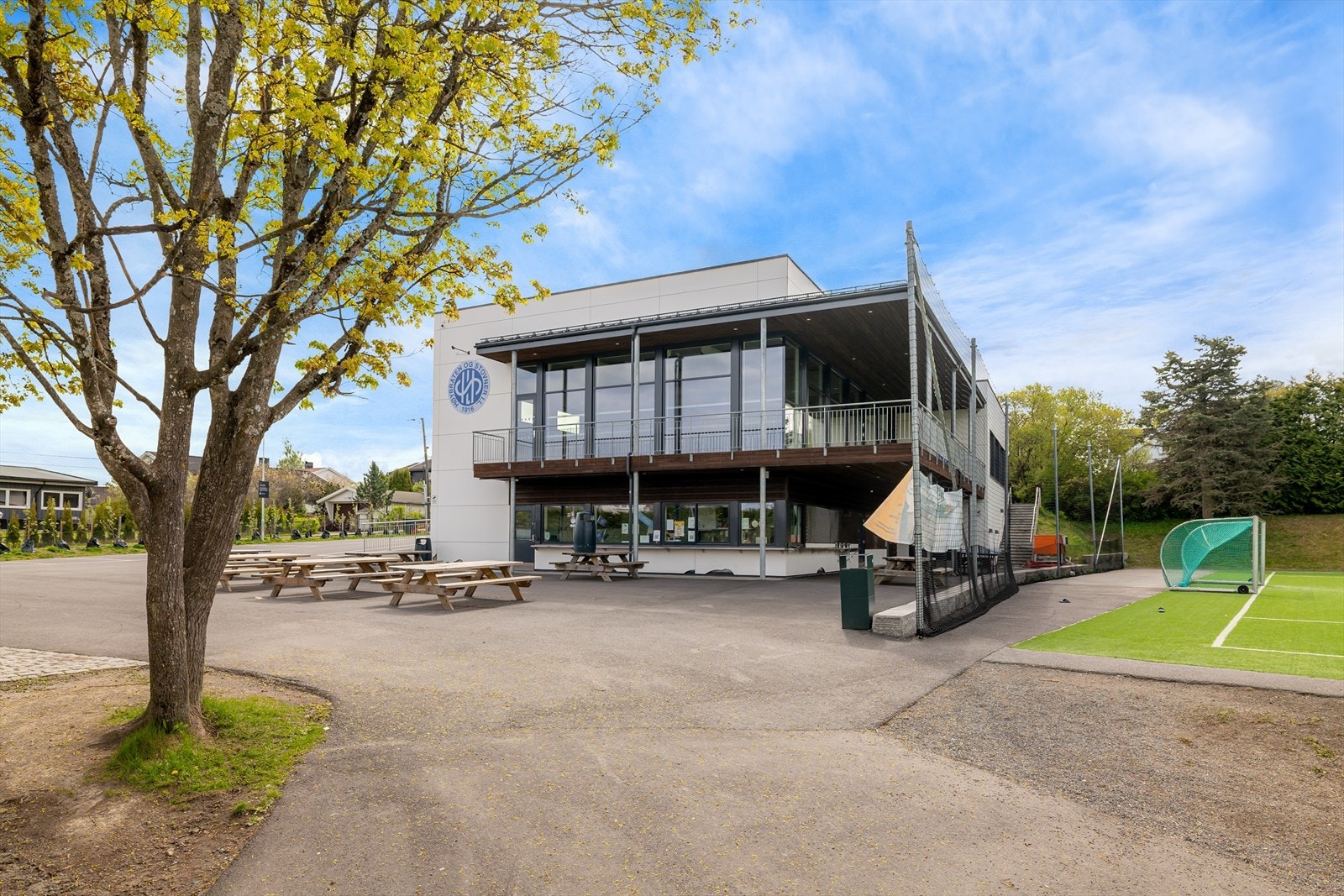 Rett ved boligen finner man Høybråten og Stovner IL med en rekke fritidstilbud. Galleribilde