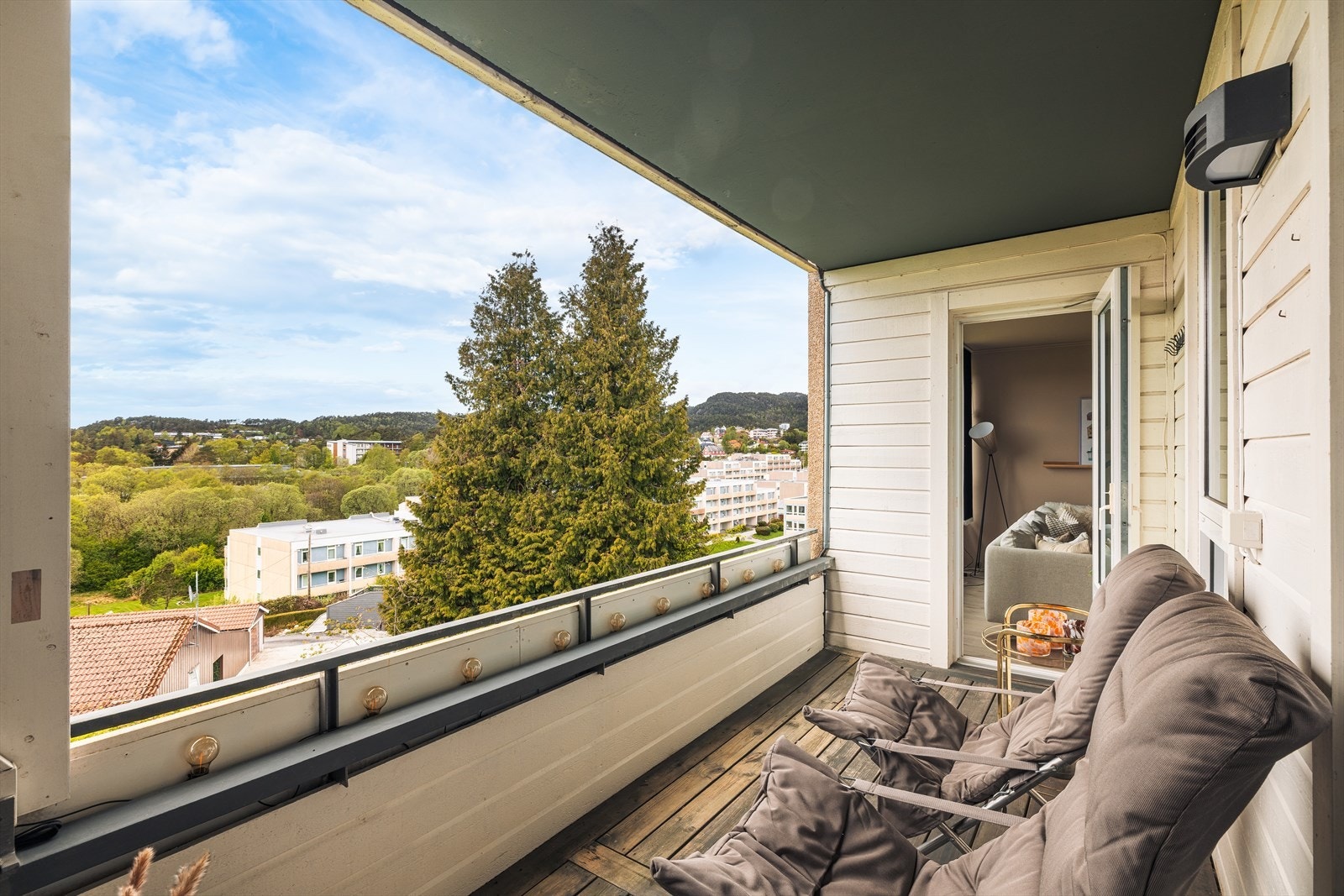 Her kan du nyte utsikten over de grønne fellesområdene. Galleribilde