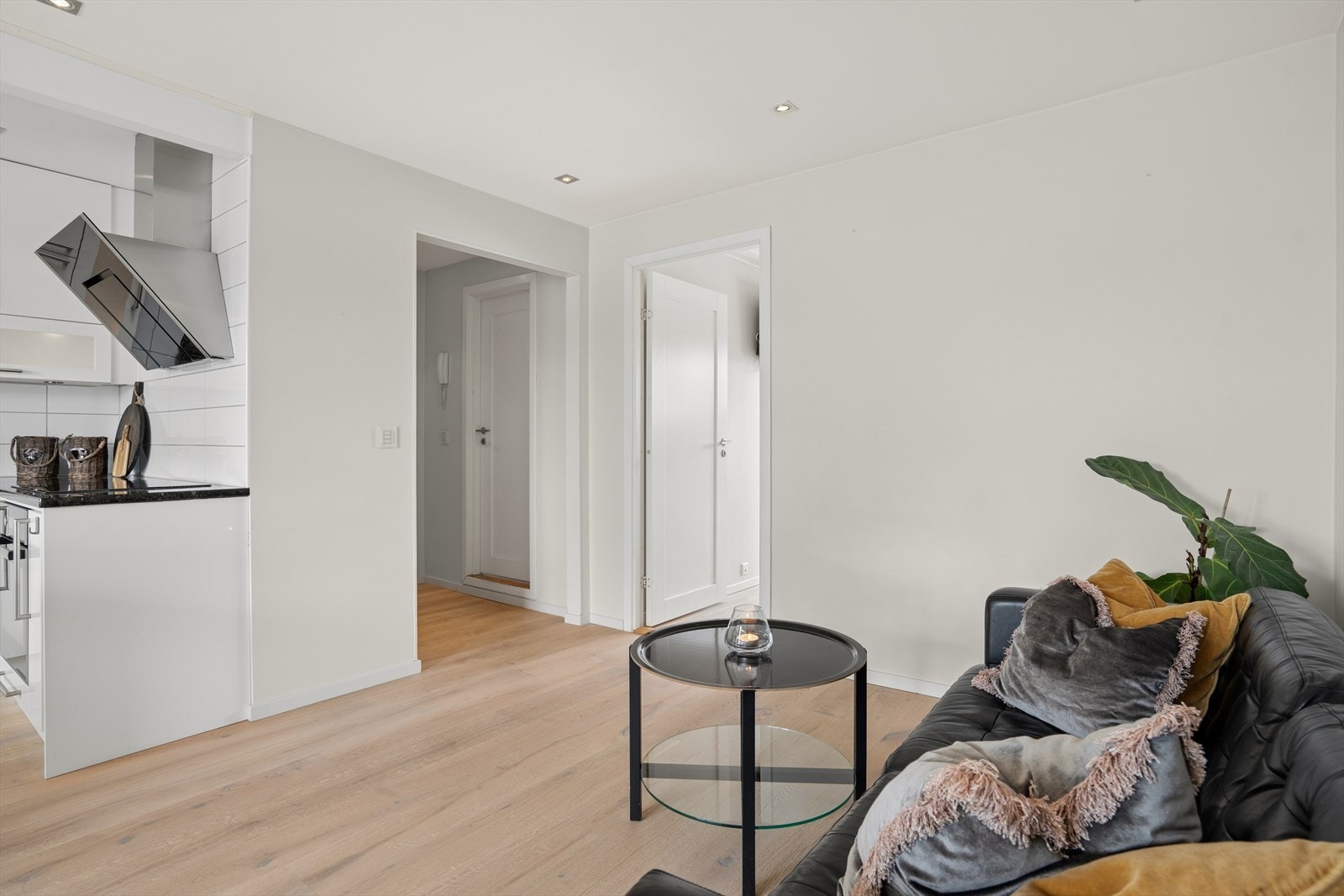 I 2023 ble overflater malt og gulv ble byttet. Galleribilde