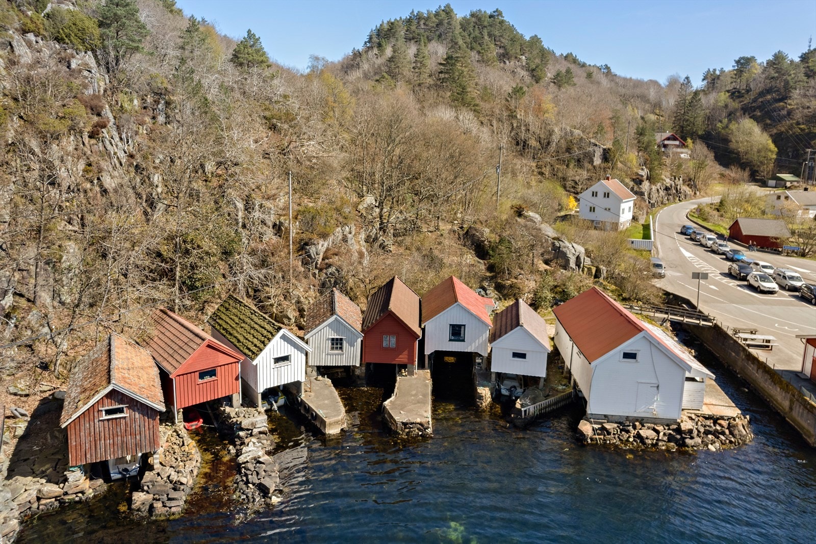 Naustrekka ved Kvellandstrand ferjeleie. Galleribilde