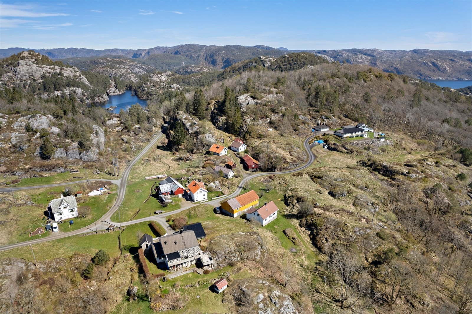 Området rundt Kvelland byr på flott natur og kystlandskap. Galleribilde