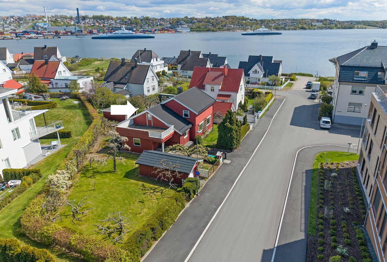 PrivatMegleren Moss har gleden av å presentere Hasselbakken 2!
Foto: Stig Førland Galleribilde