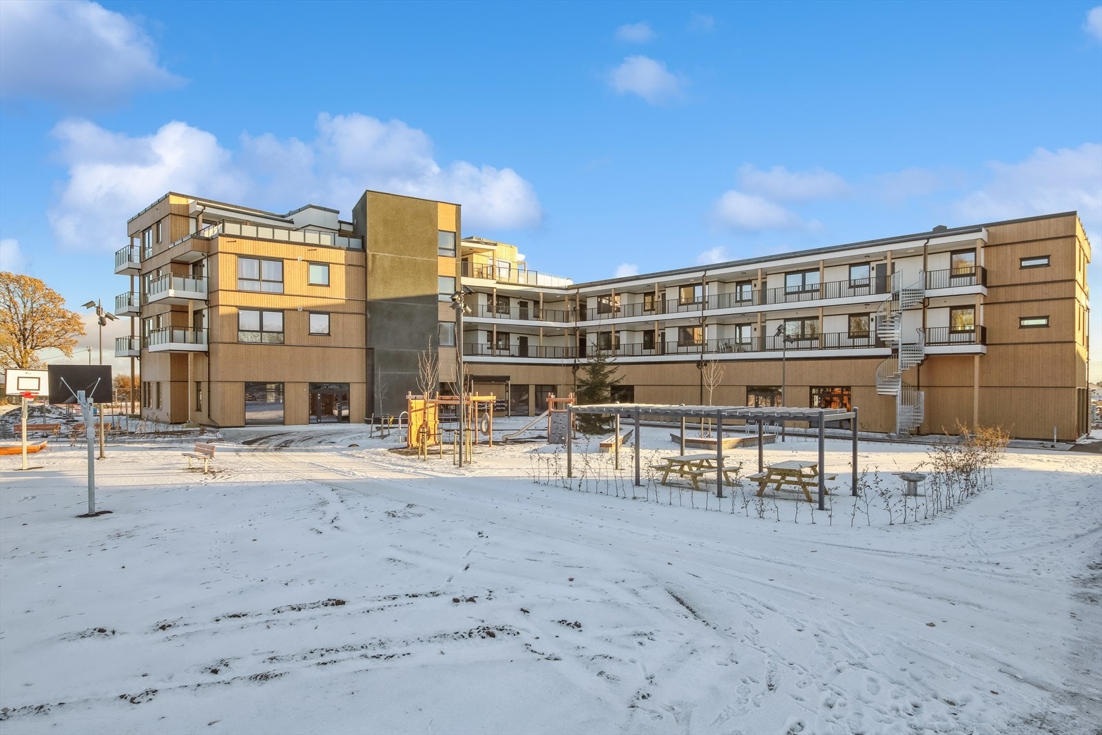 Boligen er ny i 2023 og ligger i byggets andre etasje. Galleribilde