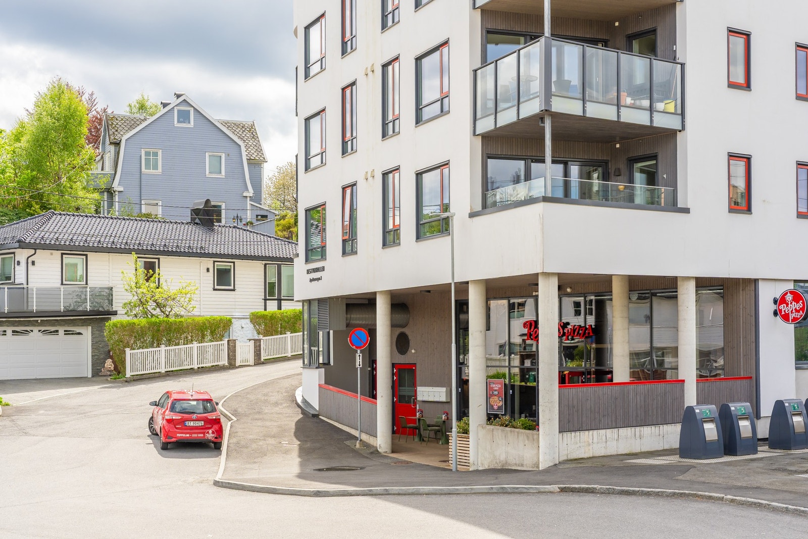Det er også kort vei til Peppes Pizza. Galleribilde