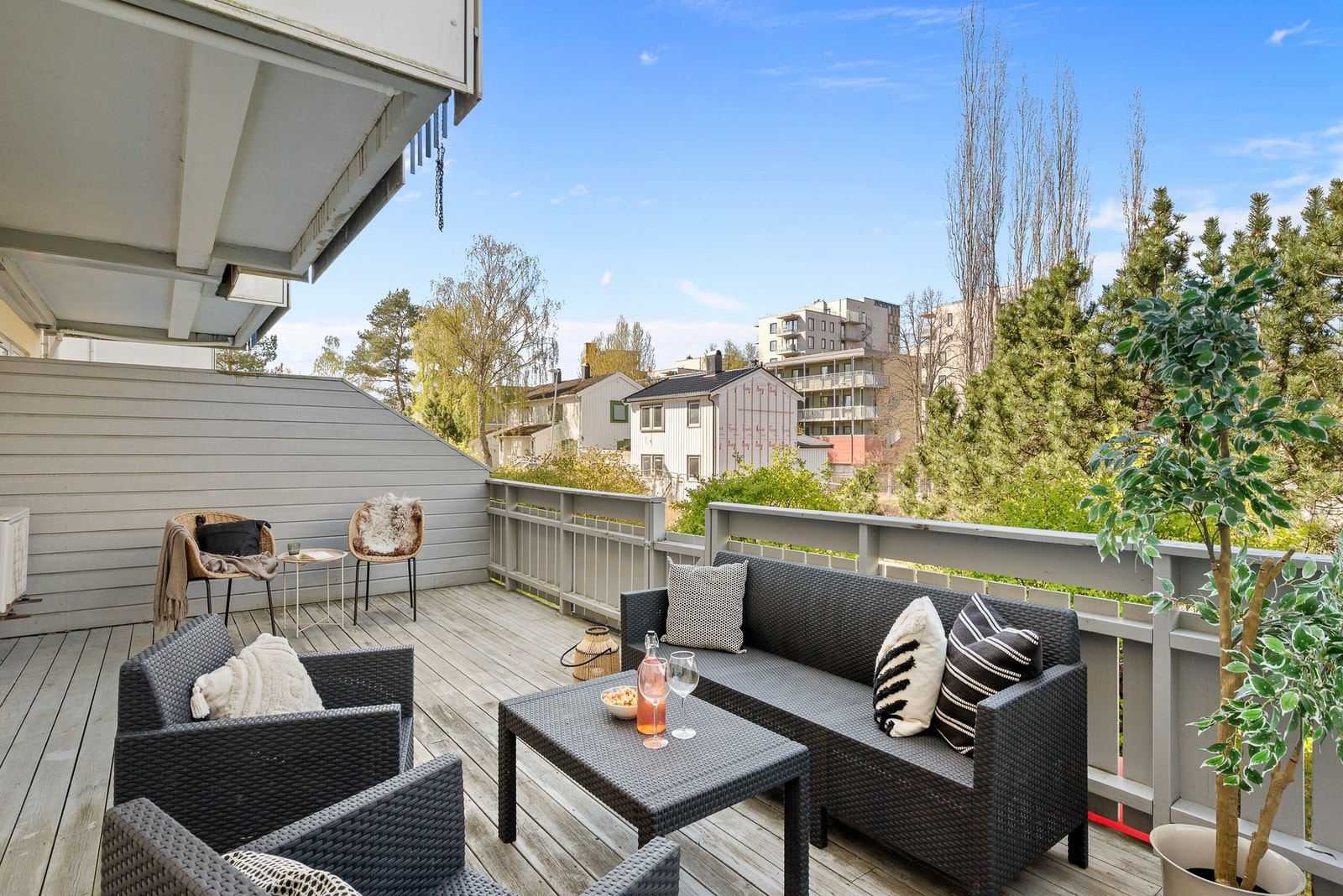 Terrassen er på 28m². Galleribilde