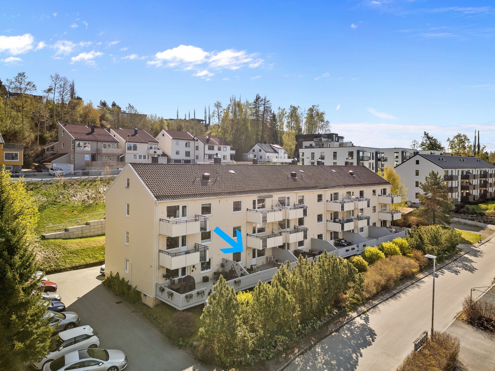 Her presenteres en innholdsrik 3 - roms leilighet med gjennomgående god standard. Galleribilde