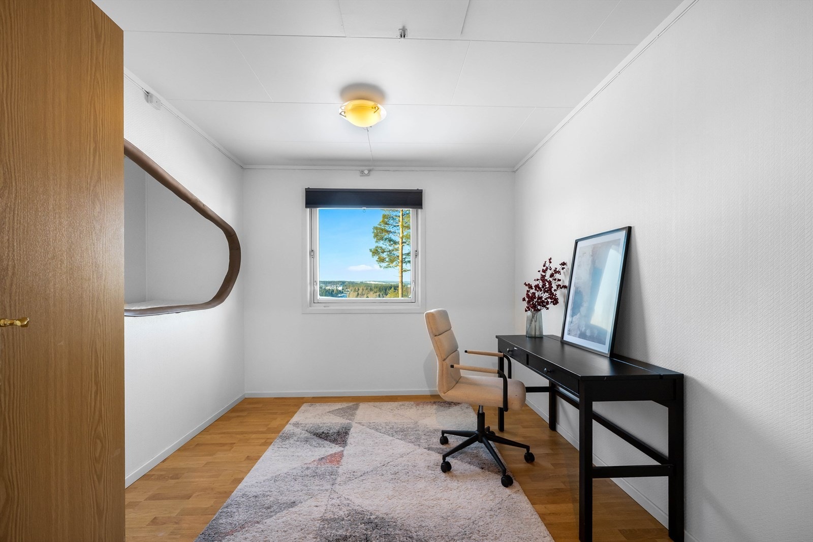 Soverom 2 passer fint som barnerom med en koselig nisje i veggen Galleribilde