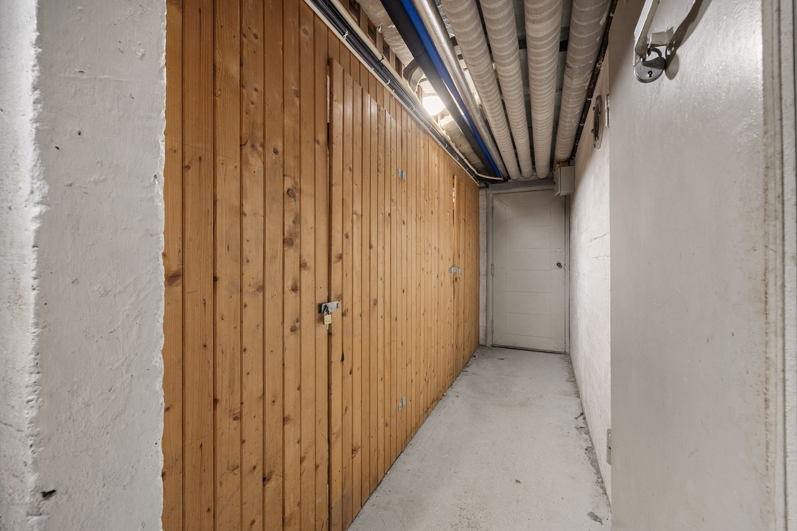 I tillegg medfølger en kjellerbod på 4 m² for ekstra lagring. Galleribilde