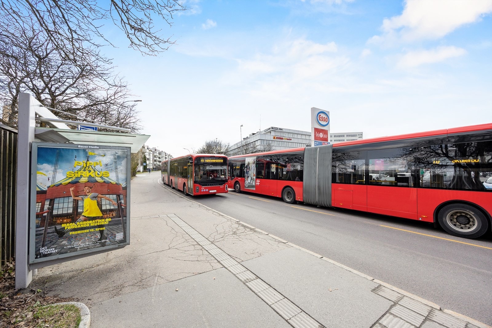 Bussholdeplassen Ryensvingen ligger kun to minutter unna, med hyppige avganger. Galleribilde