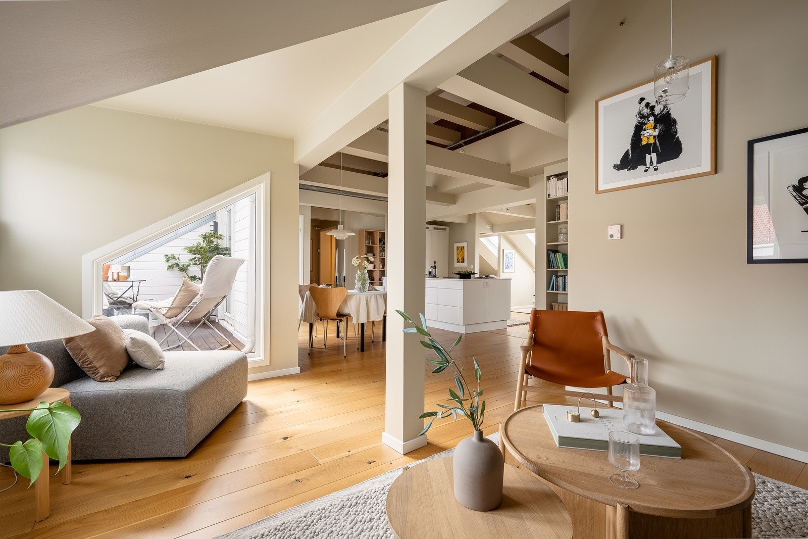 Vidar Krogsæter v/DNB Eiendom ønsker velkommen til en av Torshovs mest unike loftsleiligheter! Galleribilde