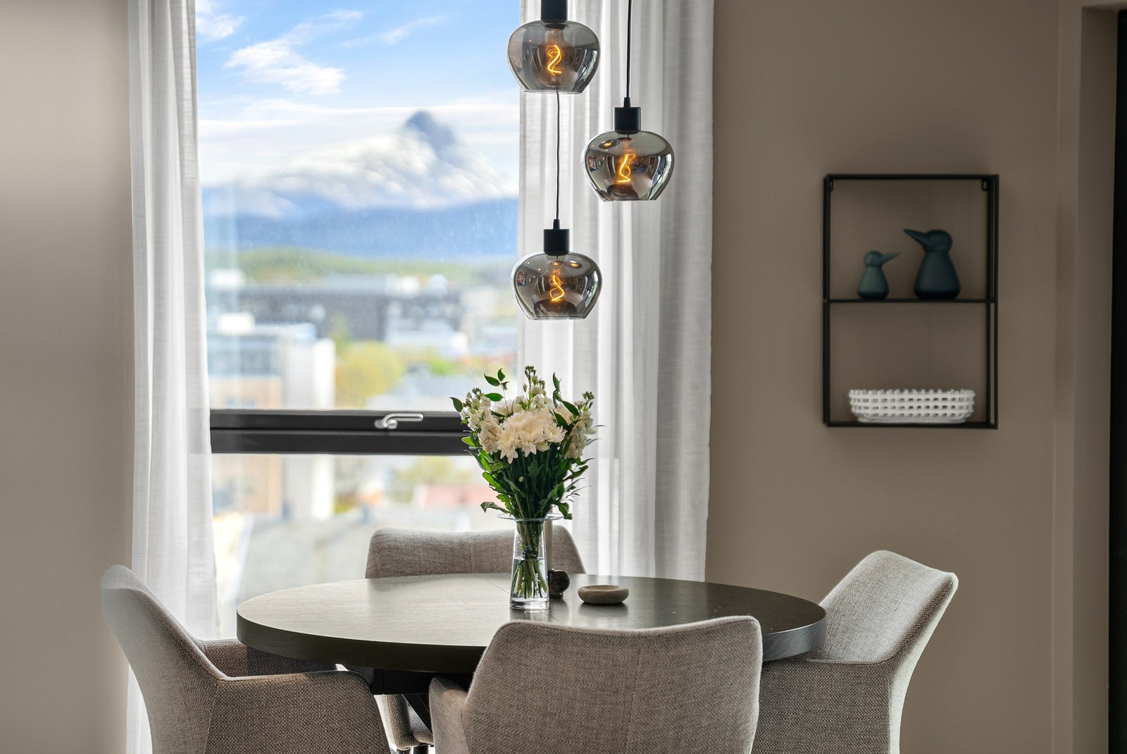 Fra spiseplassen kan du nyte flott utsikt. Galleribilde