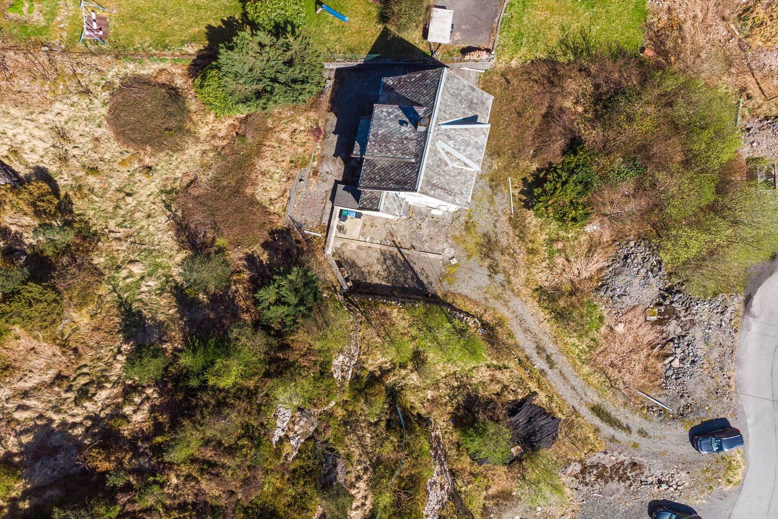 Eiendommen har en romslig tomt på hele 3 126,6 m². Galleribilde