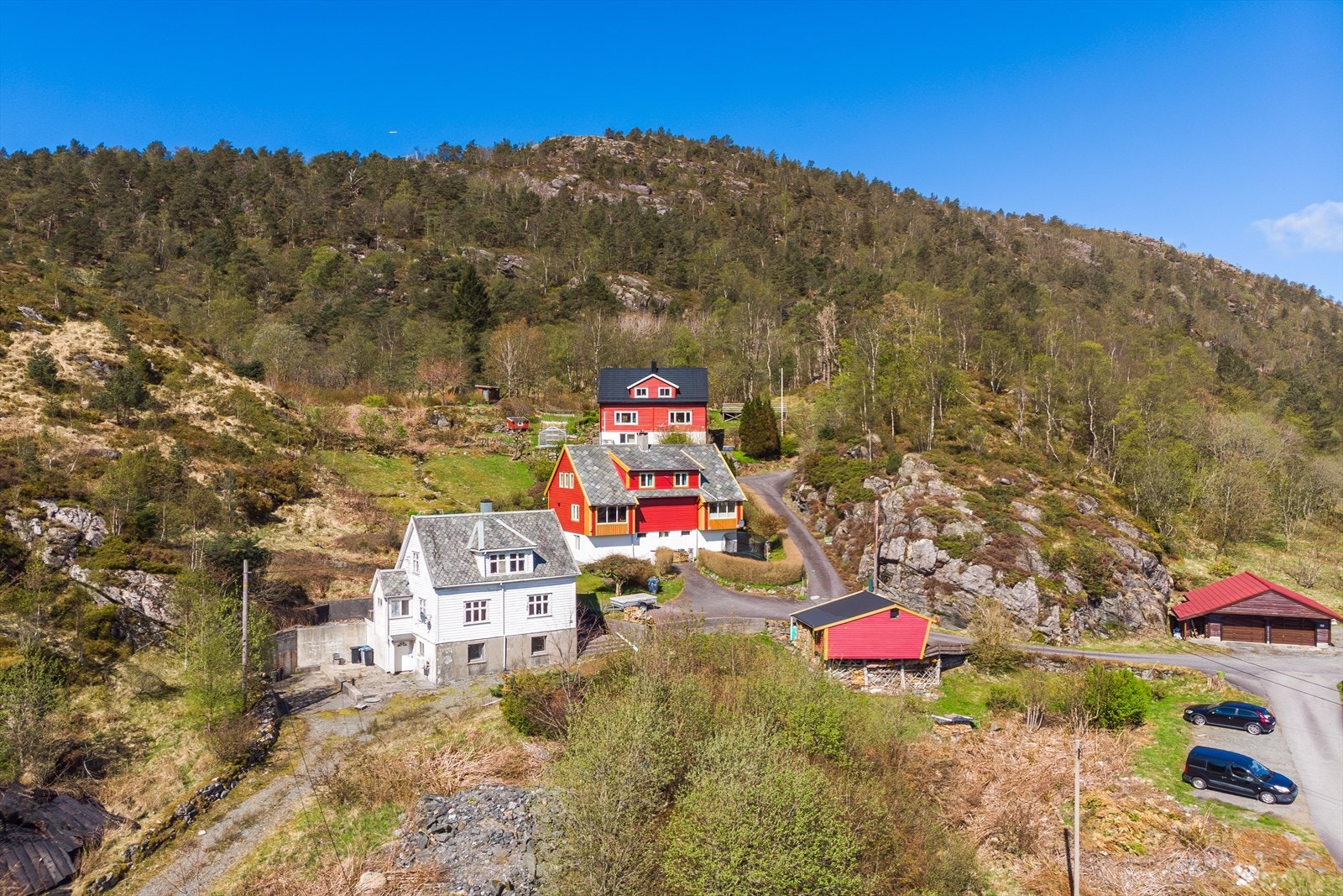 Aktiv Eiendomsmegling v/ Roger Glesnes har gleden av å presentere Øvre Fyllingsveien 115. Foto: Imotiv. Galleribilde