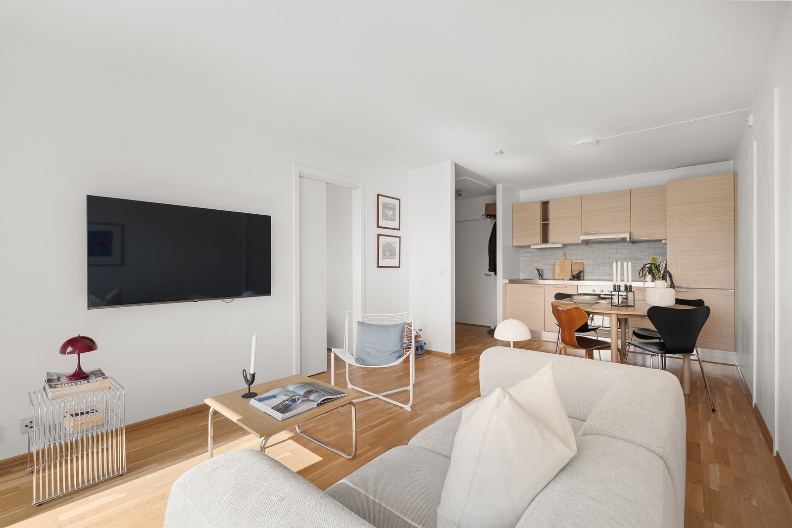 Leiligheten består av tidsriktige og fine materialvalg. Galleribilde