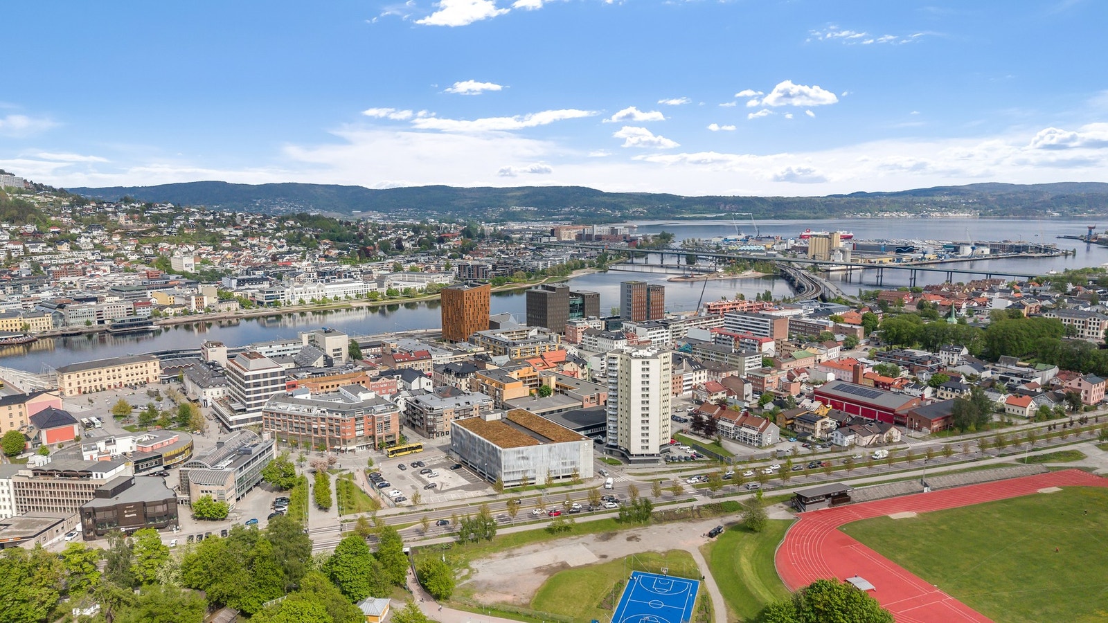 Leiligheten har en supersentral beliggenhet på Strømsø med kort gangavstand til alt du kan trenge i hverdagen Galleribilde