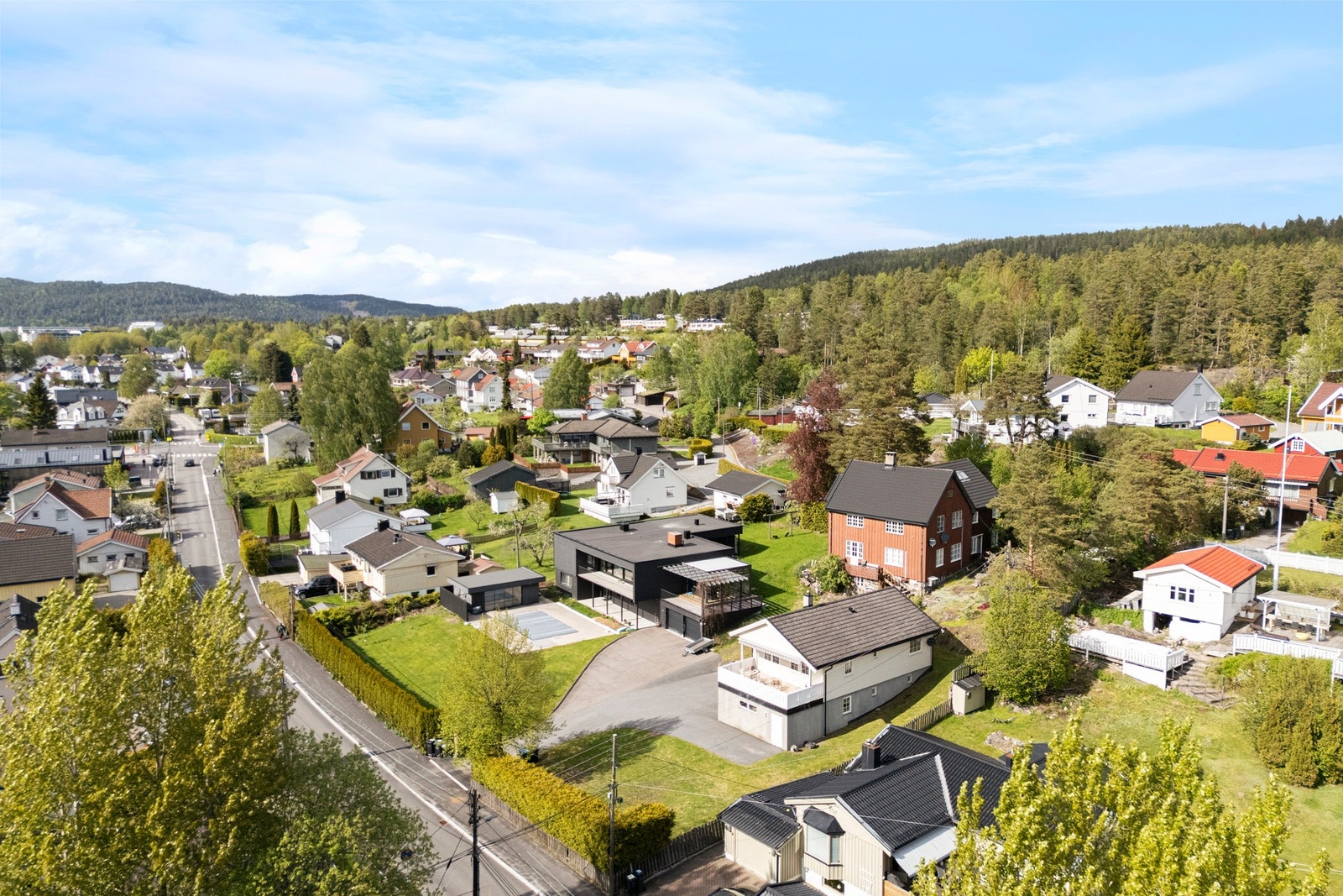 Det er kort vei til Oslo sentrum, og du får marka som din nærmeste nabo. Galleribilde