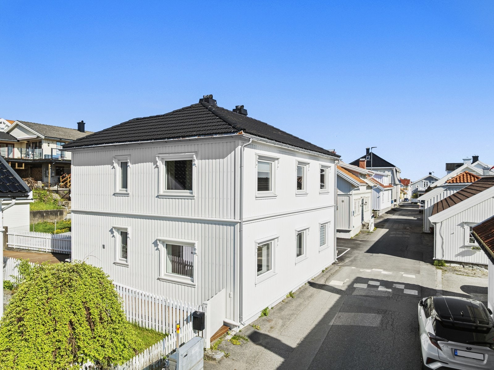 Sentral beliggenhet i Langesund, men tilbaketrukket fra sentrum med solrik hage og terrasse Galleribilde