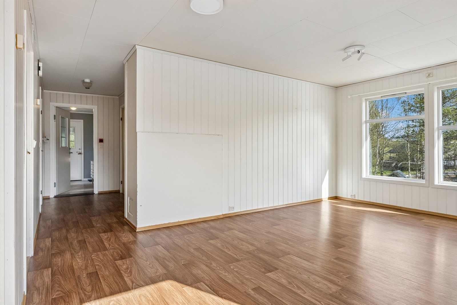 Stue/kjøkken - 28 kvm Galleribilde