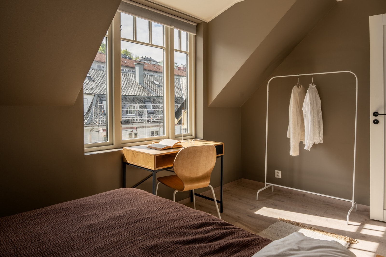 Det er også plass til diverse oppbevaringsmuligheter. Galleribilde