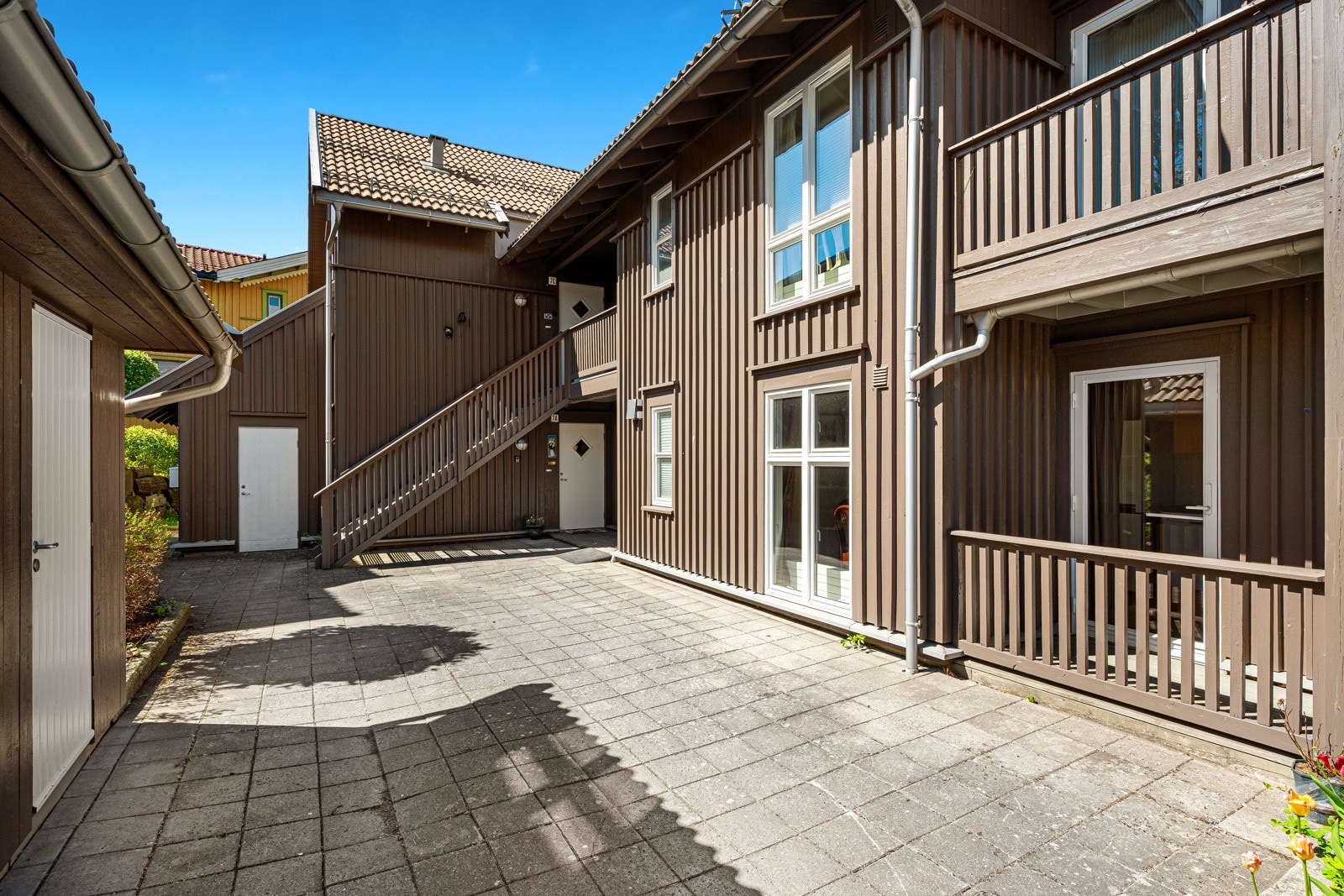 Leiligheten har to verandaer, den er not fellestunet Galleribilde