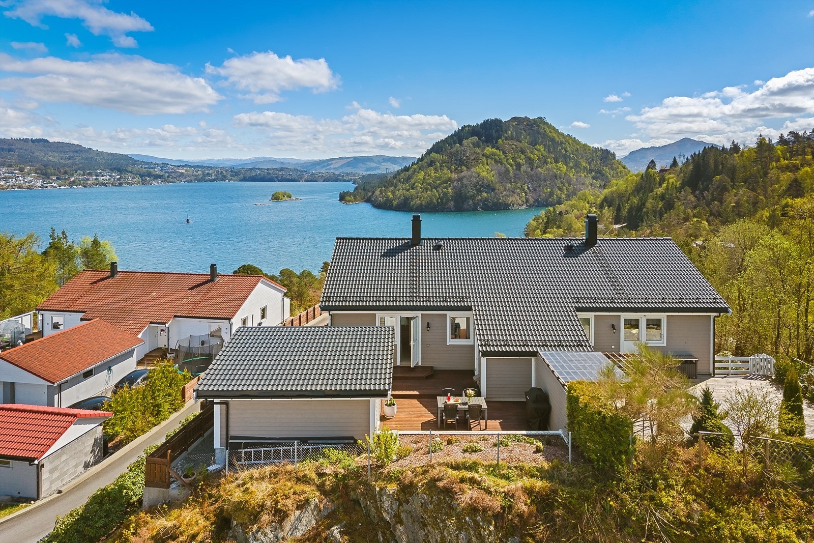 En nydelig utsikt på en idyllisk plass. Galleribilde