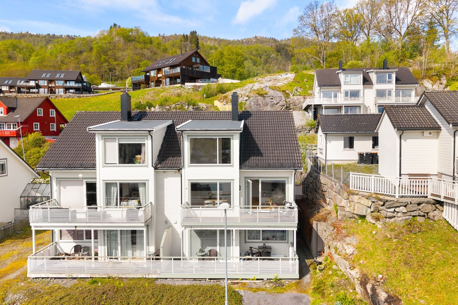 Våge Panorama 3 består av 4 seksjoner; Engjelsvegen 20, 22, 24 og 26. Galleribilde