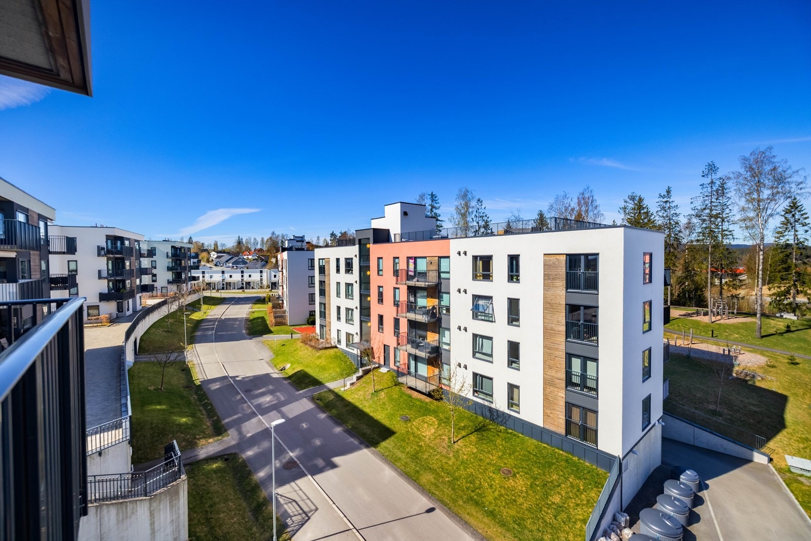 Utsikt fra balkongen. Galleribilde