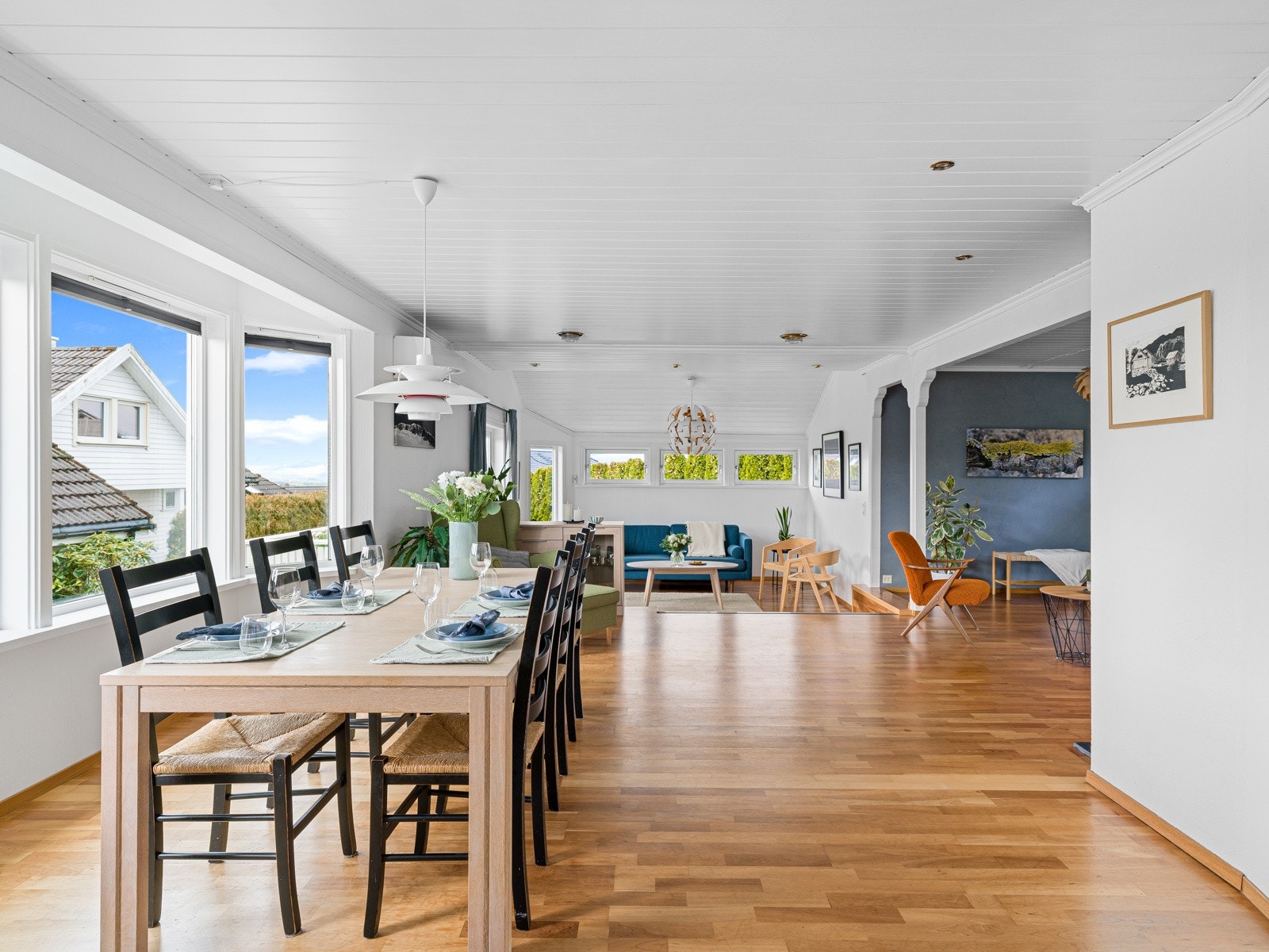 Rommet har gode proporsjoner og byr på fleksible innredningsmuligheter. Galleribilde