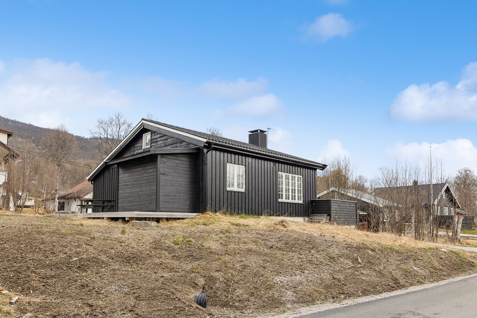 Sjarmerende hytte med flott beliggenhet. Galleribilde