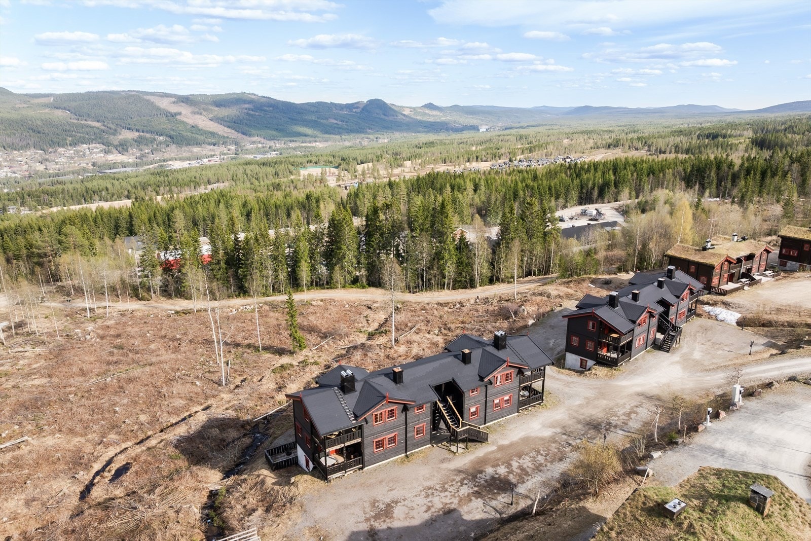 Leiligheten har nærhet til Gullia hvor det finnes 30 km med spennende sykkelstier i alle vanskelighetsgrader. Galleribilde