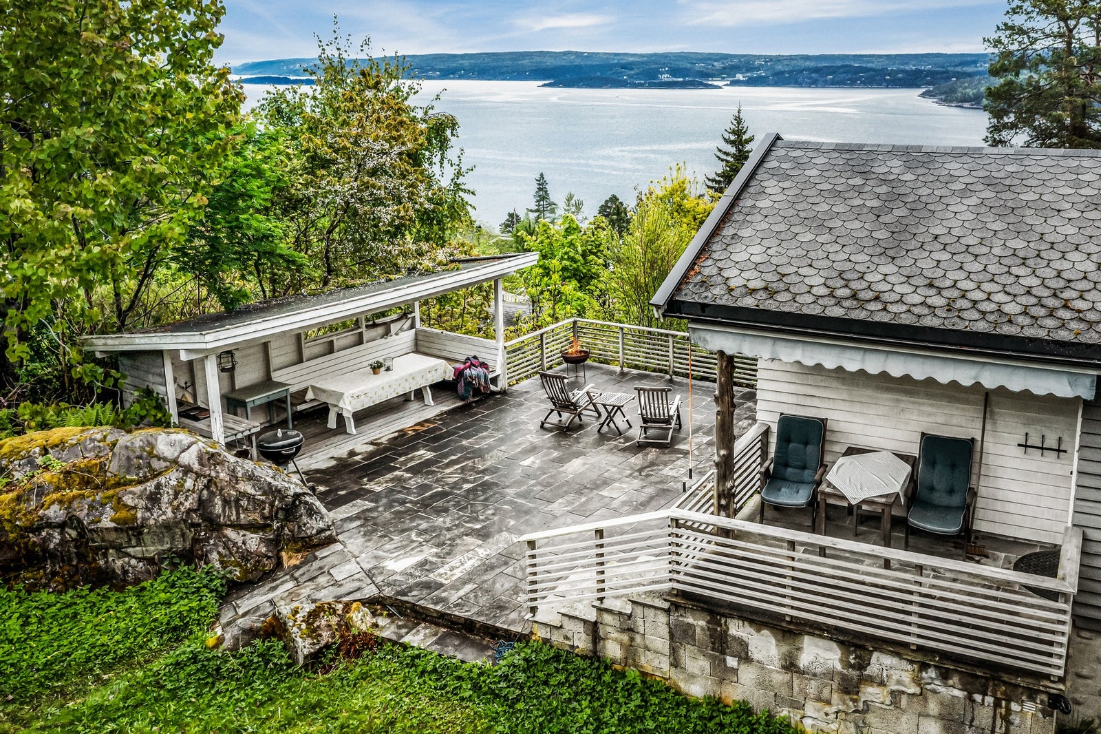 Terrasse på hele 63 kvm med nydelig fjordutsikt Galleribilde