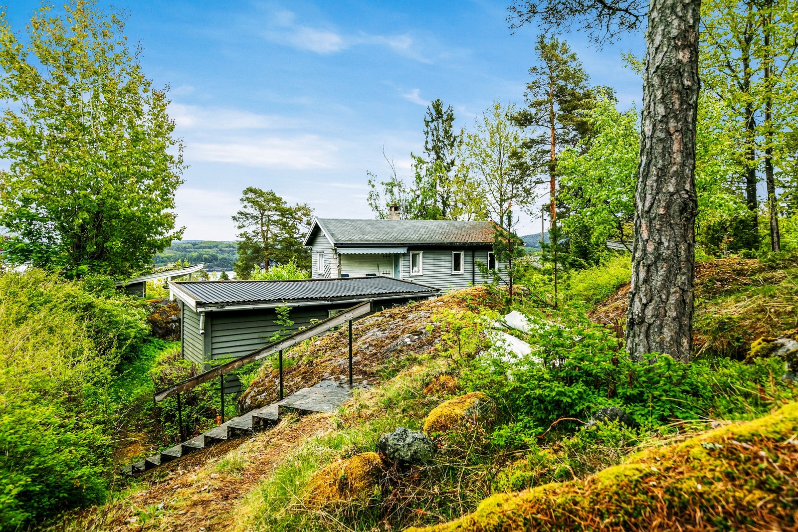 Naturlige platåer med usjenerte uteplasser. Galleribilde