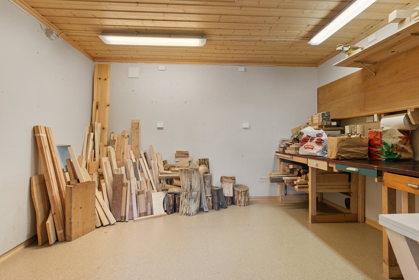 Verksted/bod. Galleribilde