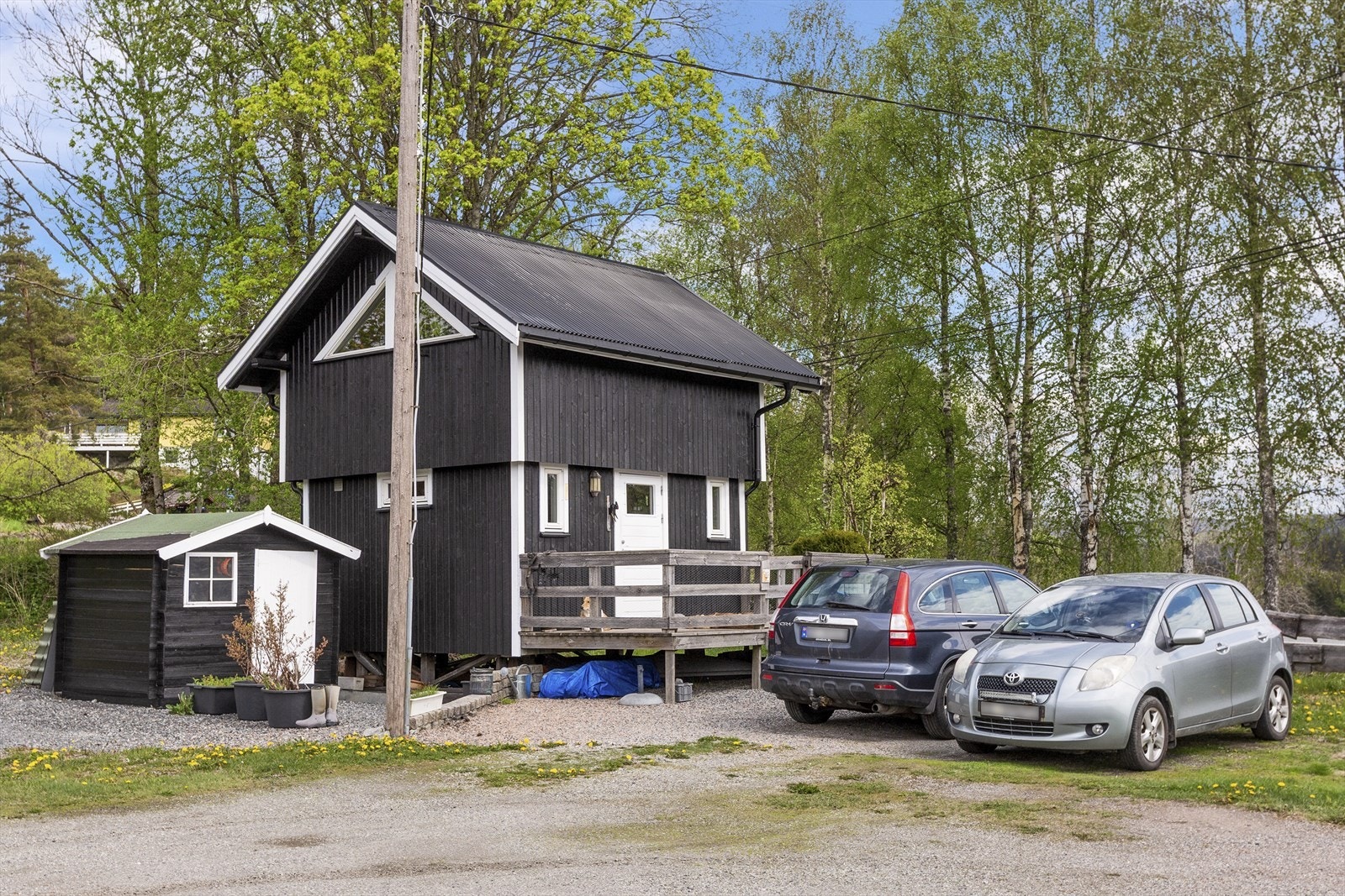 Stabburet er innredet og utleid (ikke omsøkt/godkjent som egen boenhet) Galleribilde
