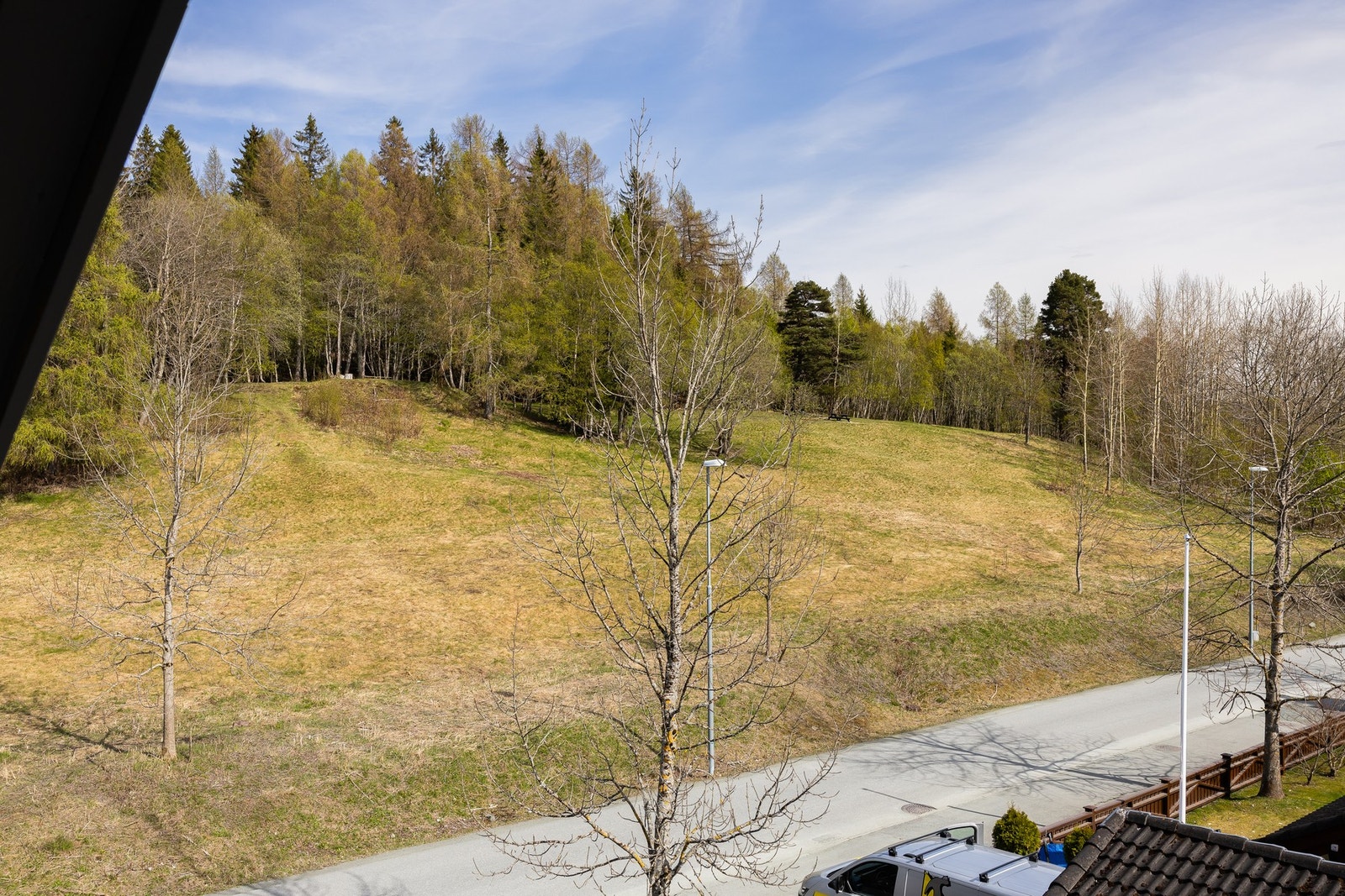 Utsikt fra loftstue. Galleribilde