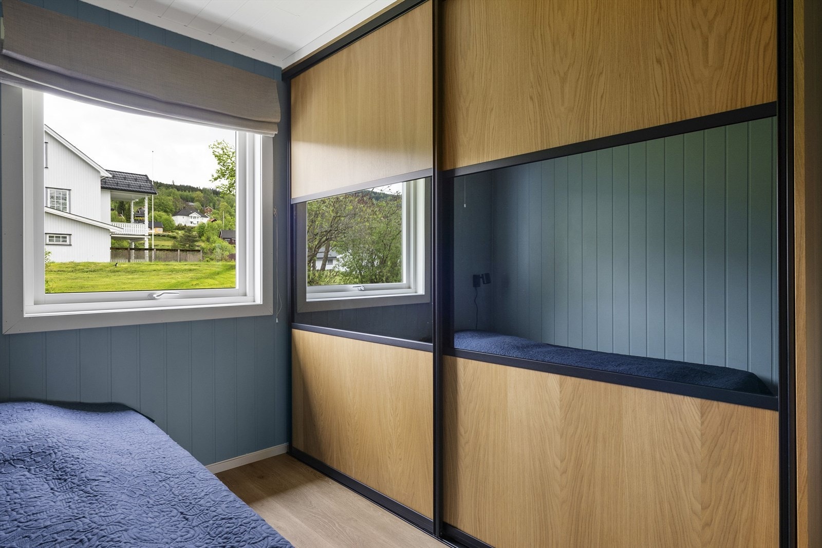 Også her med romslig skyvedørsgarderobe. Galleribilde